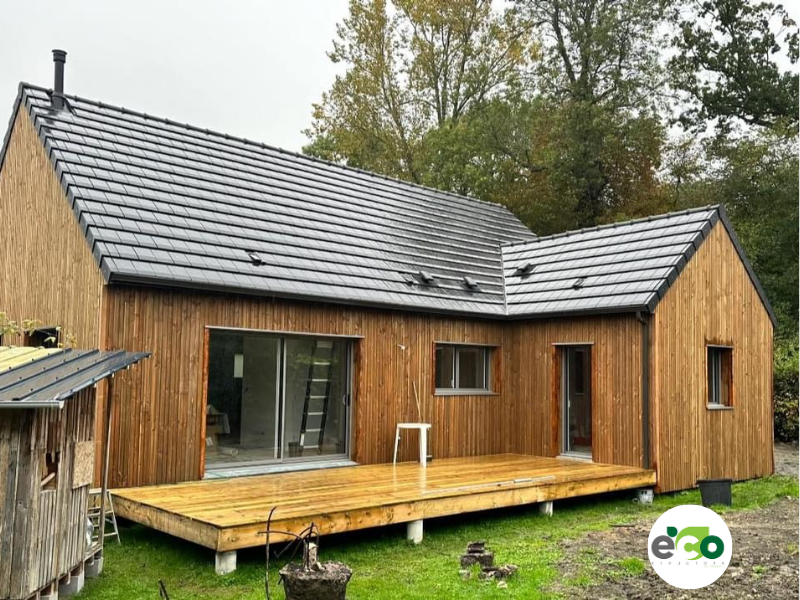 Façade arrière et terrasse bois